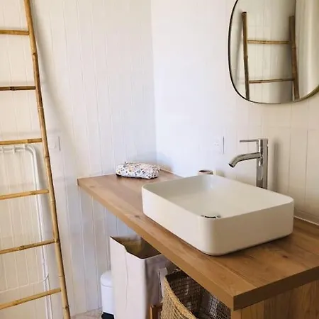 Lou Pitchou, Le T1 Apartamento *