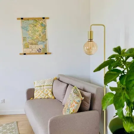 Lou Pitchou, Le T1 Apartmán