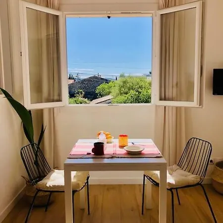 Lou Pitchou, Le T1 Apartment *